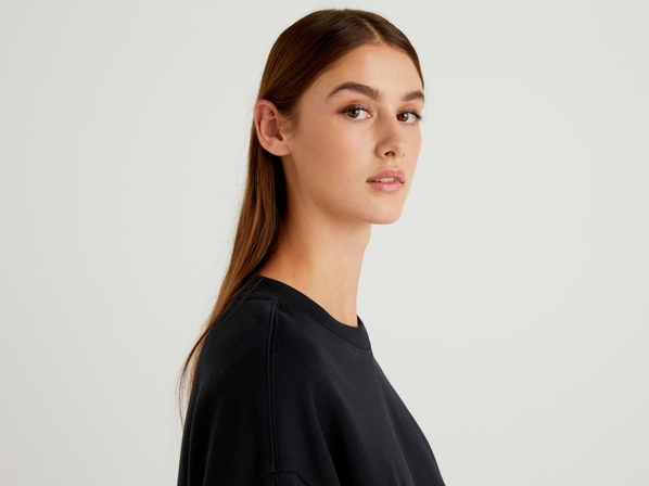 United colors of Benetton Свитшот укороченный из 100% хлопка Benetton