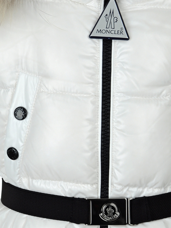 Moncler пух 4937325 68950 032 Z17P Пальто Moncler пух  62-1