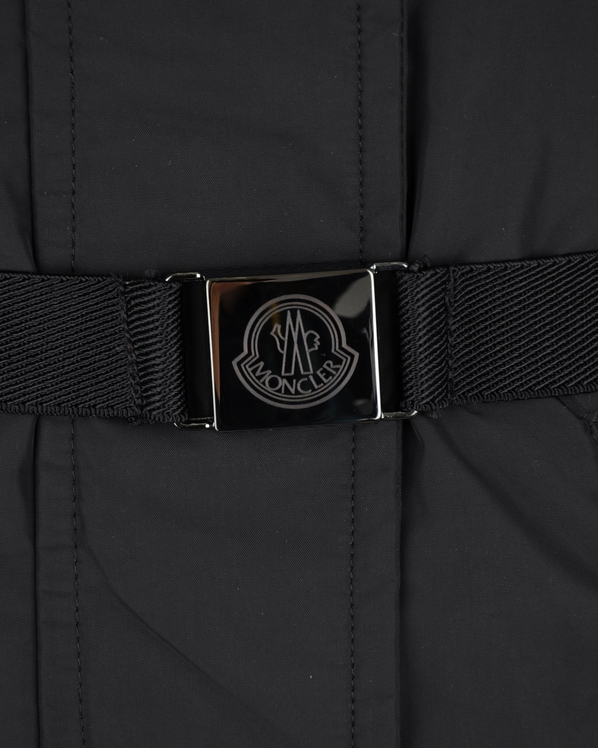 Moncler пух 4934925 57244 999 Z18P Пальто Moncler пух с кап, с/м, не стеган, тон.черн.пояс 62-1